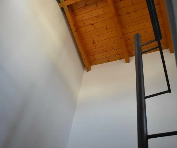 Adriana's Loft パトラ